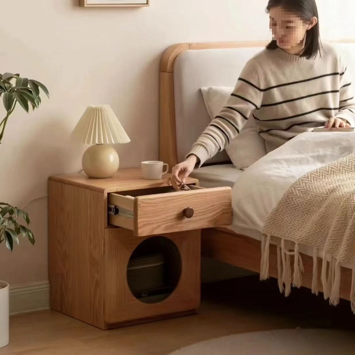Nordic solid wood bedside table rubber wooden cat nest Nordic simple multifunctional storage cabinet bedroom sideboard for home pets